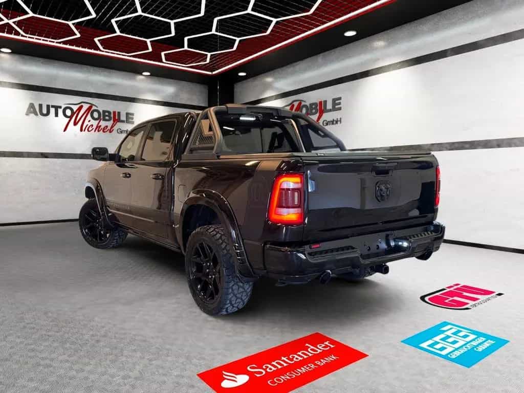 Dodge RAM 1500 5.7 Laramie / 4x4 / HUD / Pano / 360° 07/2021-photo-3