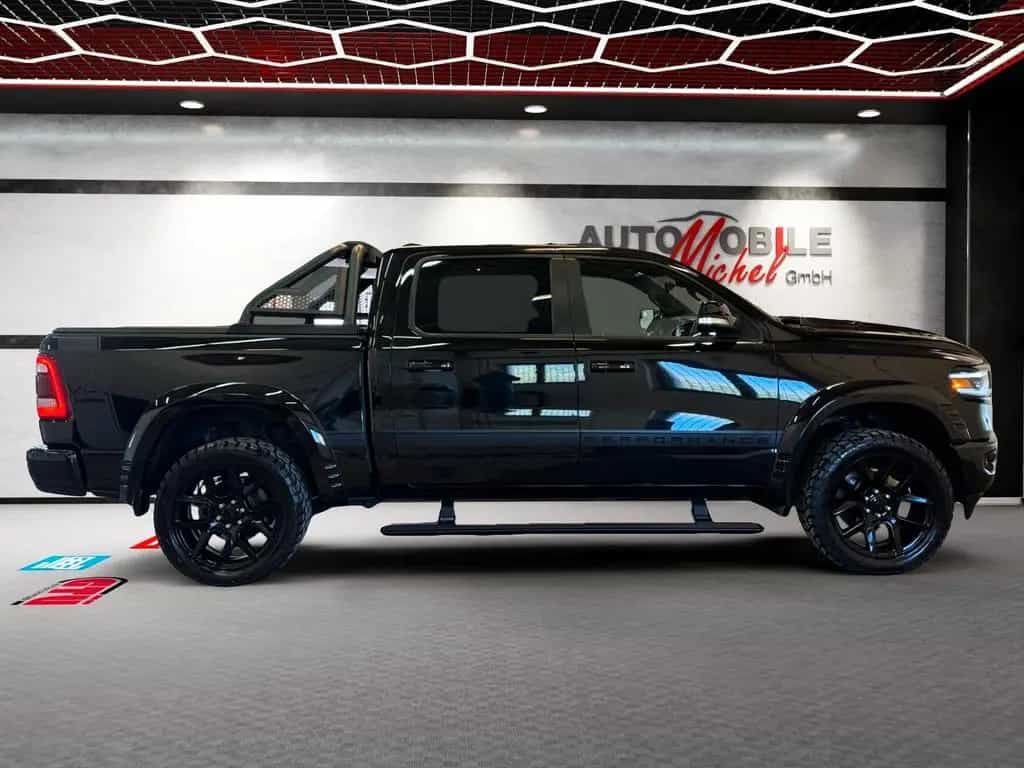 Dodge RAM 1500 5.7 Laramie / 4x4 / HUD / Pano / 360° 07/2021-photo-6