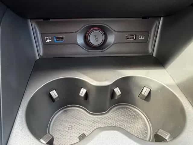 MG HS 1.5 T GDI 125 kW Luxury 11/2025-photo-19