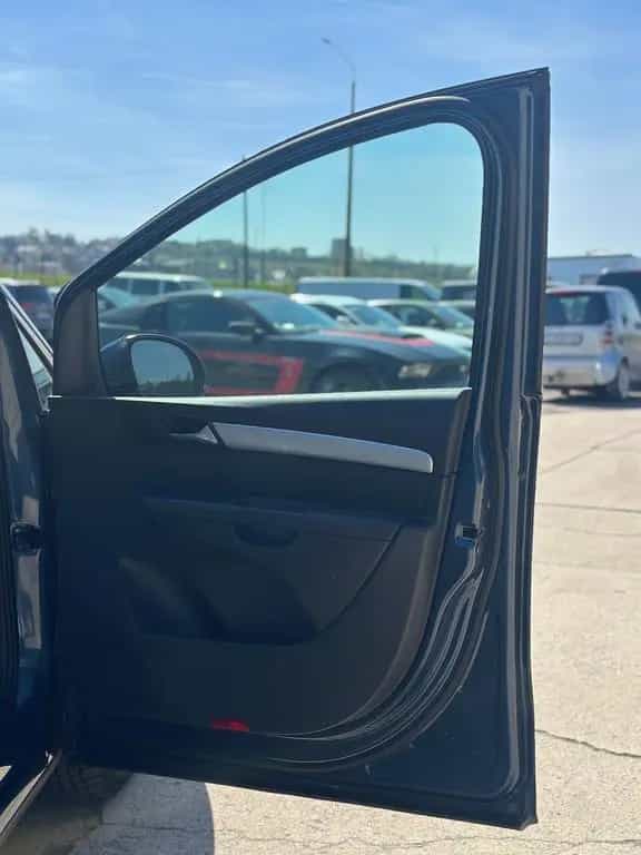 Volkswagen Sharan 7-Sitzer Wenig Kilometer Top Zustand 06/2017-photo-19