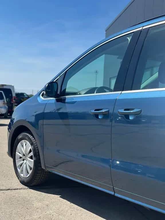 Volkswagen Sharan 7-Sitzer Wenig Kilometer Top Zustand 06/2017-photo-5