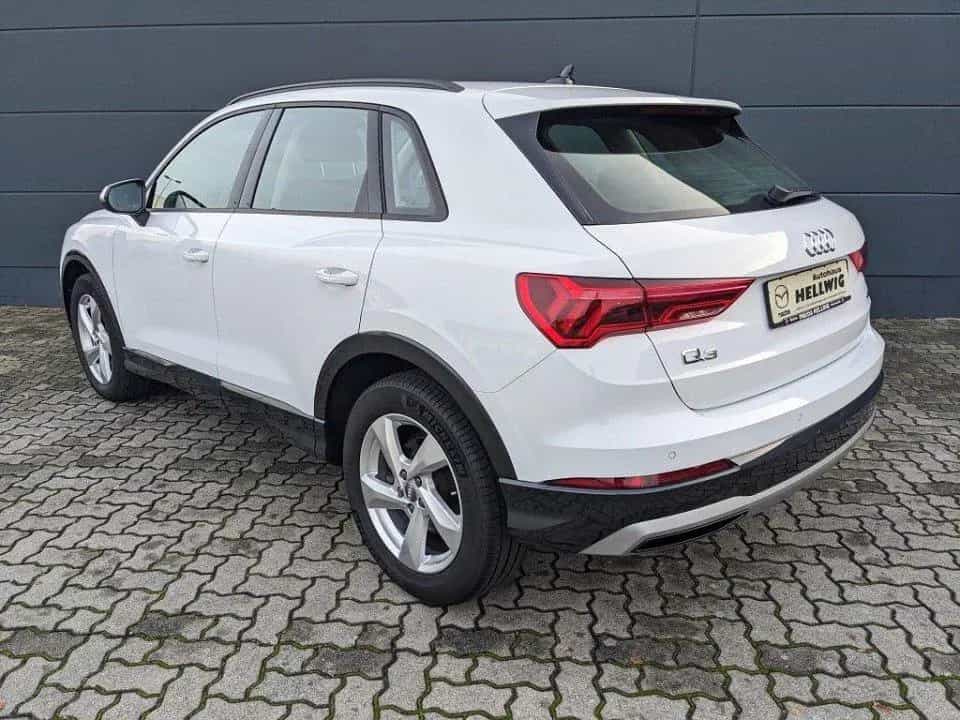 Audi Q3 2.0l TFSI Quattro Advanced Pano Matrix-LED 04/2019-photo-5
