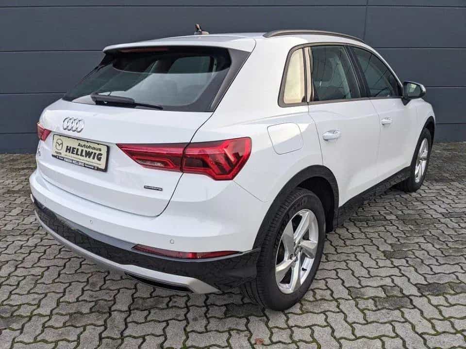 Audi Q3 2.0l TFSI Quattro Advanced Pano Matrix-LED 04/2019-photo-6