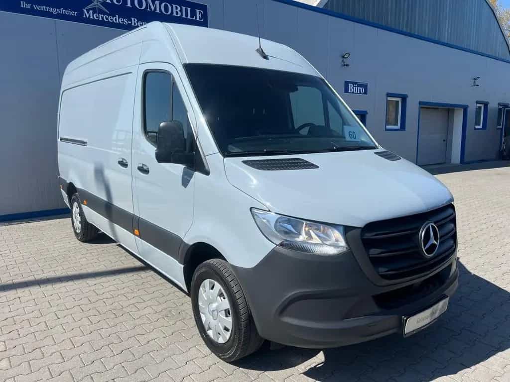Mercedes-Benz Sprinter 317 LANG +HOCH 6G TEMPOMAT AHK 3-SITZER 11/2021-photo-1