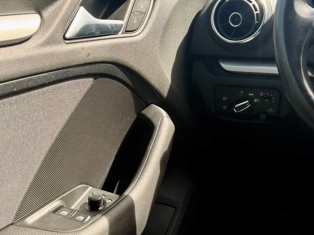 Audi A3 #SCHECKHEFT#1.HAND#TÜV#SERVICE-NEU#REIFEN-NEU 06/2014-photo-15