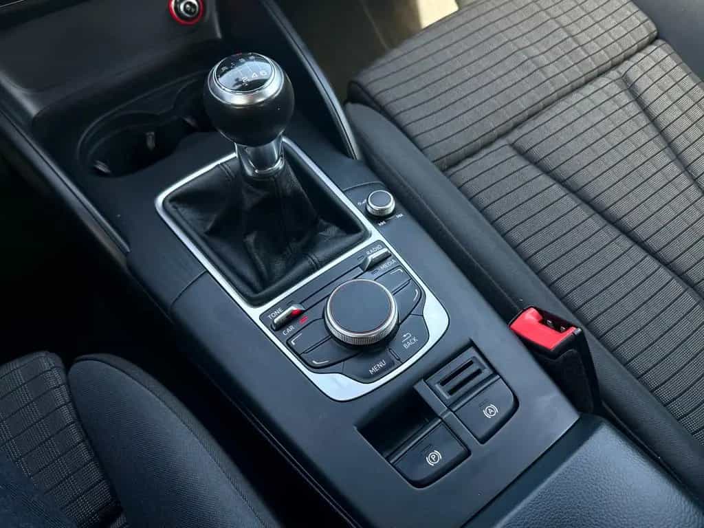 Audi A3 #SCHECKHEFT#1.HAND#TÜV#SERVICE-NEU#REIFEN-NEU 06/2014-photo-17