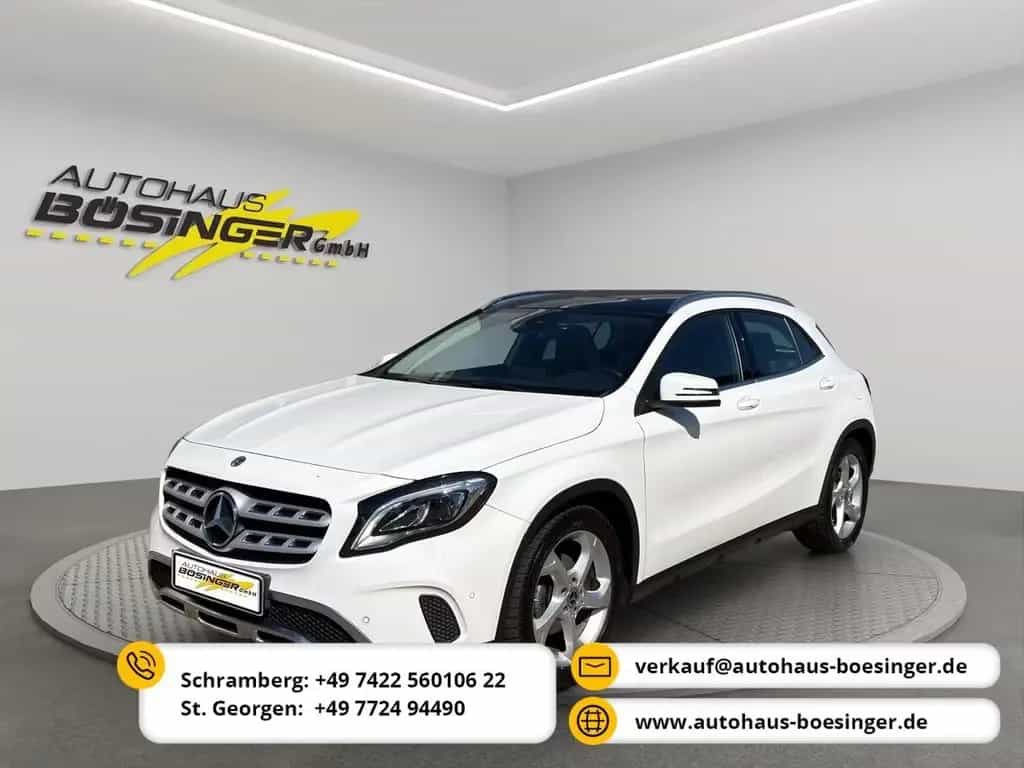 Mercedes-Benz GLA 200 PANO / SHZ / NAVI 09/2019-photo-0