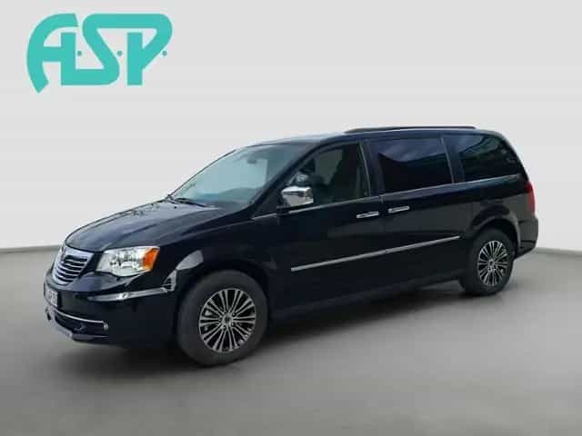 Chrysler Voyager S Paravan Rollstuhlumbau 07/2016-photo-1