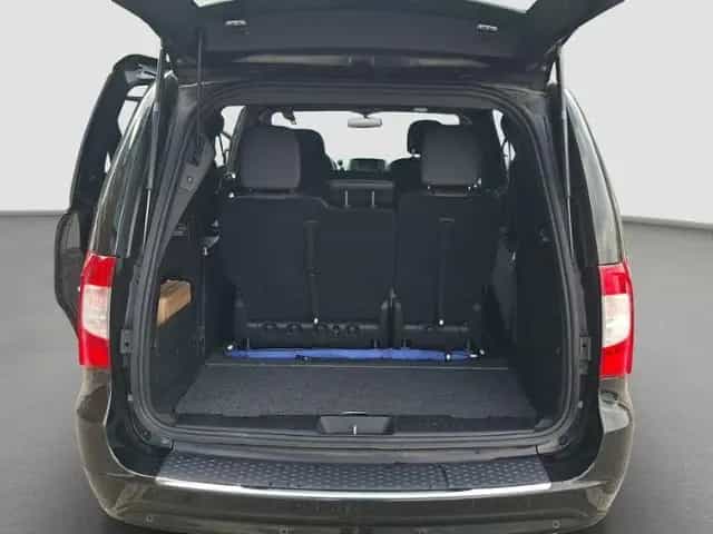Chrysler Voyager S Paravan Rollstuhlumbau 07/2016-photo-17