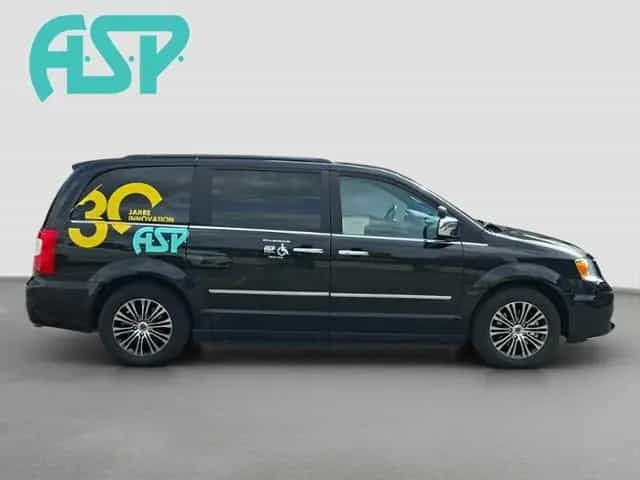 Chrysler Voyager S Paravan Rollstuhlumbau 07/2016-photo-6