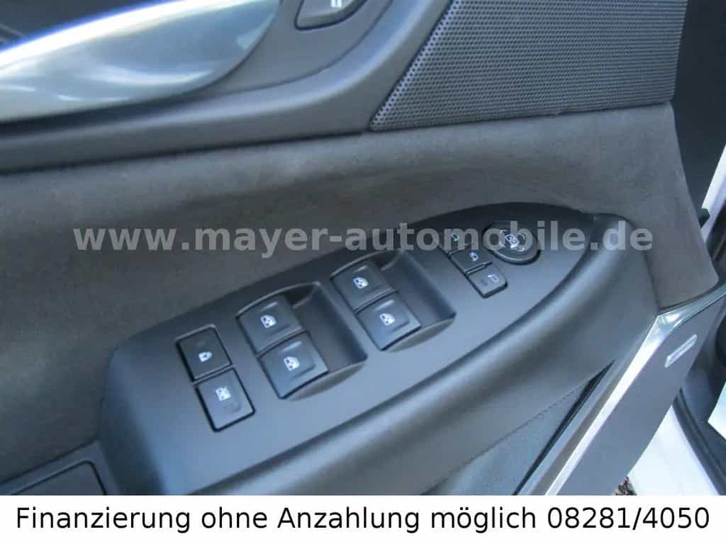 Cadillac Escalade Platinum ESV*Europa*NAVI*Glasdach*COC* 08/2018-photo-35