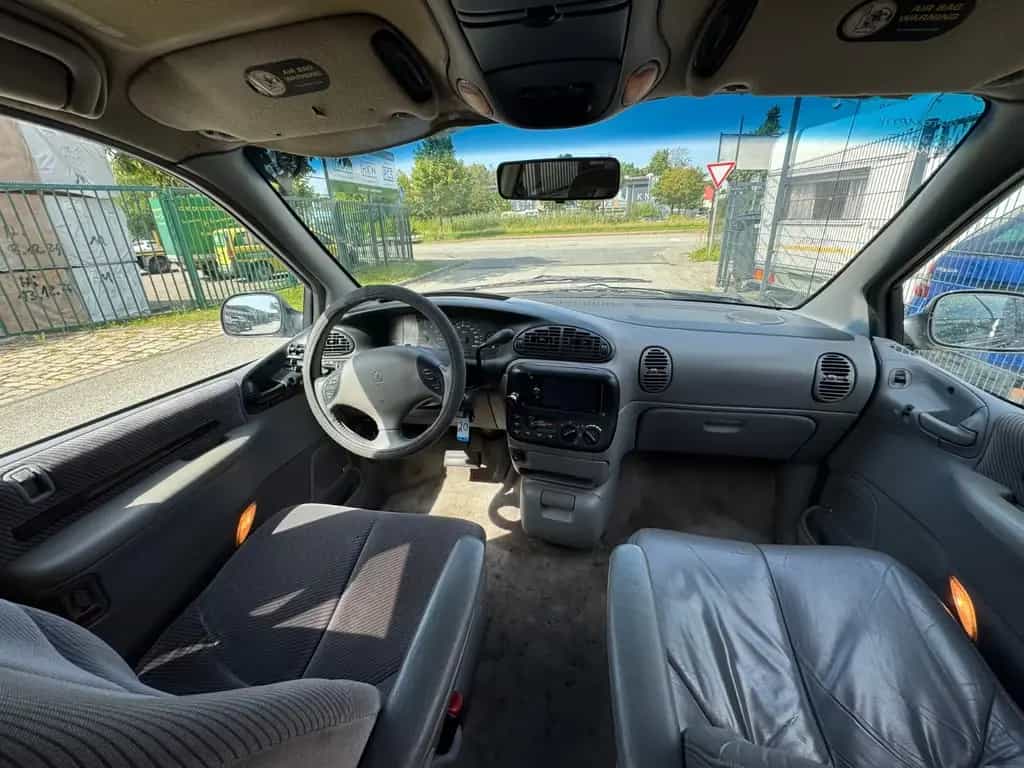Chrysler Voyager LE 3.3 V6 Automatik TÜV=12/2025+6-Sitzer 08/1998-photo-10