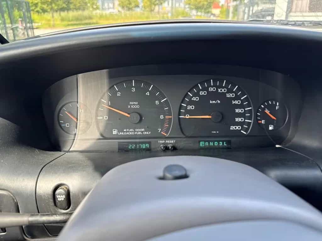 Chrysler Voyager LE 3.3 V6 Automatik TÜV=12/2025+6-Sitzer 08/1998-photo-16