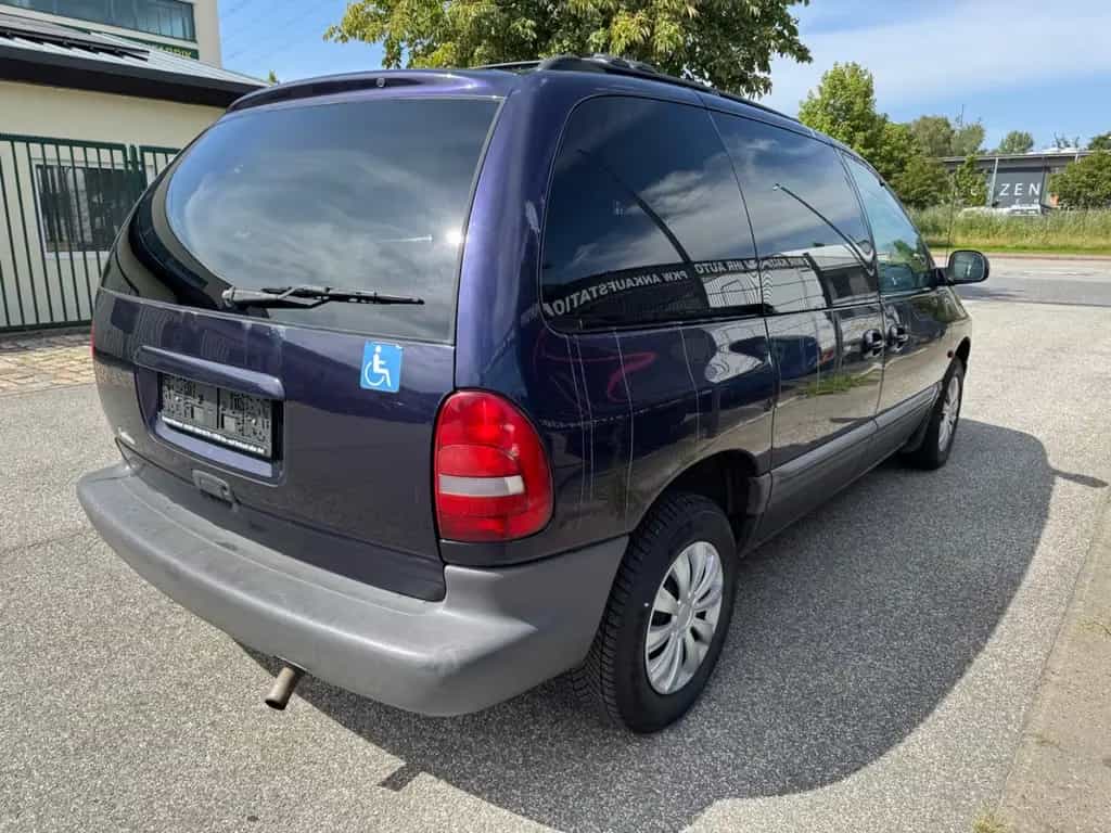 Chrysler Voyager LE 3.3 V6 Automatik TÜV=12/2025+6-Sitzer 08/1998-photo-2