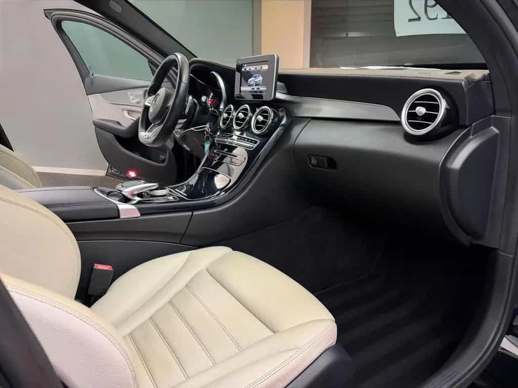 Mercedes-Benz C 43 AMG Limo PANO*LED*18Z*MEMO*KAM*PARK-ASSIST 08/2017-photo-18