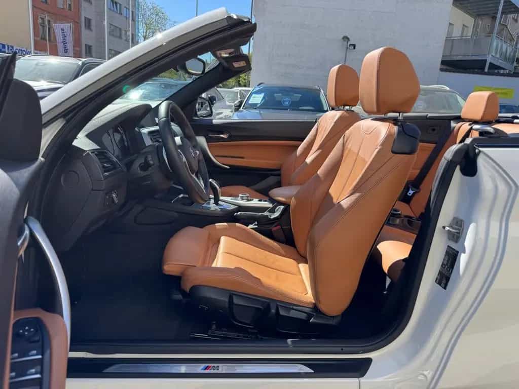 BMW 220 i Cabrio M-Sport*AUTOM*NAV*LED*SHZ*SHADOW*19% 10/2019-photo-36