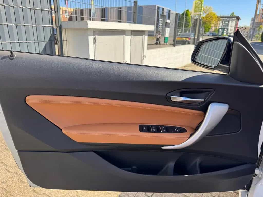BMW 220 i Cabrio M-Sport*AUTOM*NAV*LED*SHZ*SHADOW*19% 10/2019-photo-37