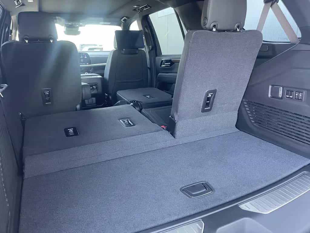 Chevrolet Tahoe High Country 6,2 V8 Modelljahr 2026 null-photo-18