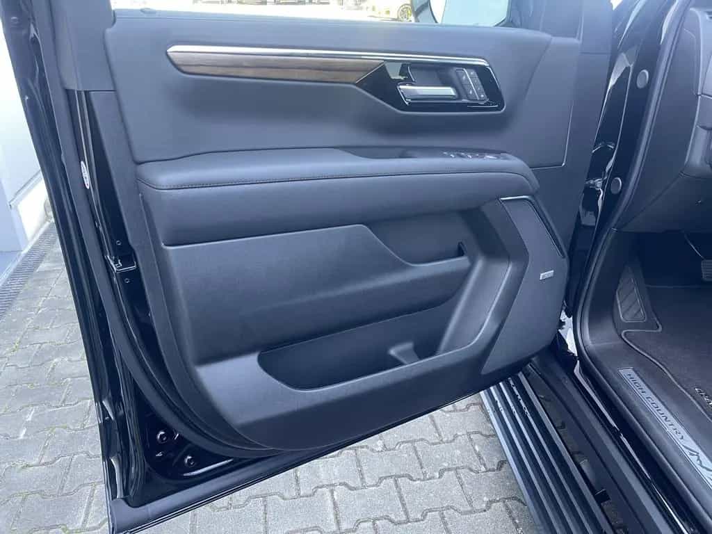 Chevrolet Tahoe High Country 6,2 V8 Modelljahr 2026 null-photo-6