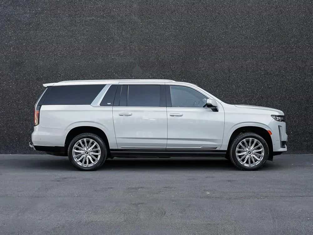 Cadillac 2021 ESV Premium Luxury €64500 +22" 14-spoke 01/2022-photo-3