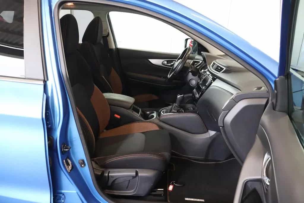 Nissan Qashqai 1.3 N-Motion SIDE+LED+KEY+360°+PANO+19" 05/2019-photo-12