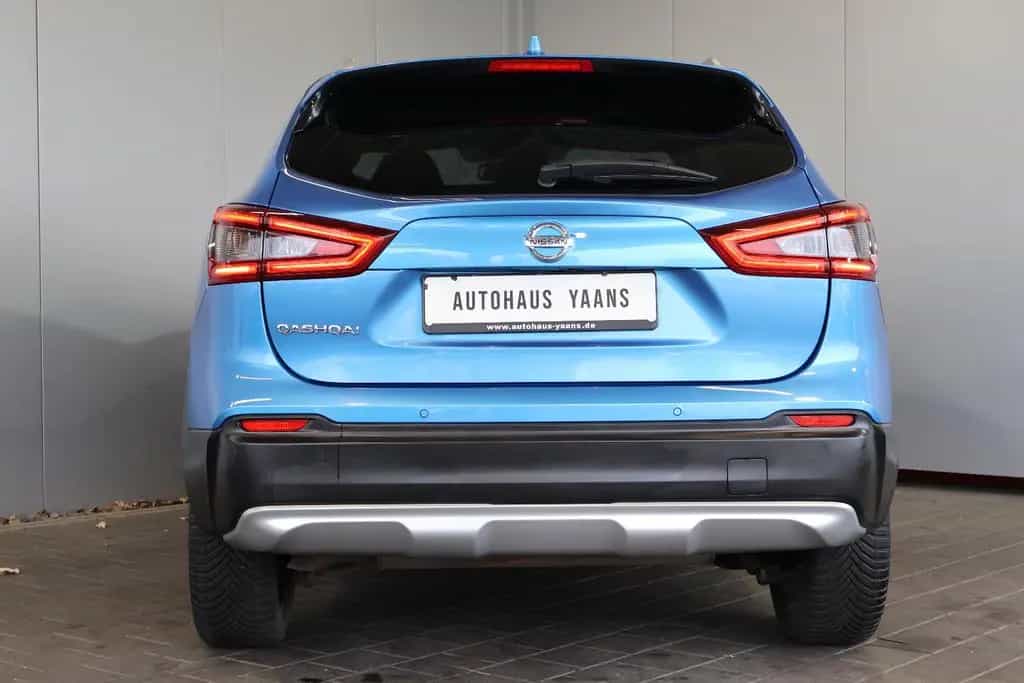Nissan Qashqai 1.3 N-Motion SIDE+LED+KEY+360°+PANO+19" 05/2019-photo-4