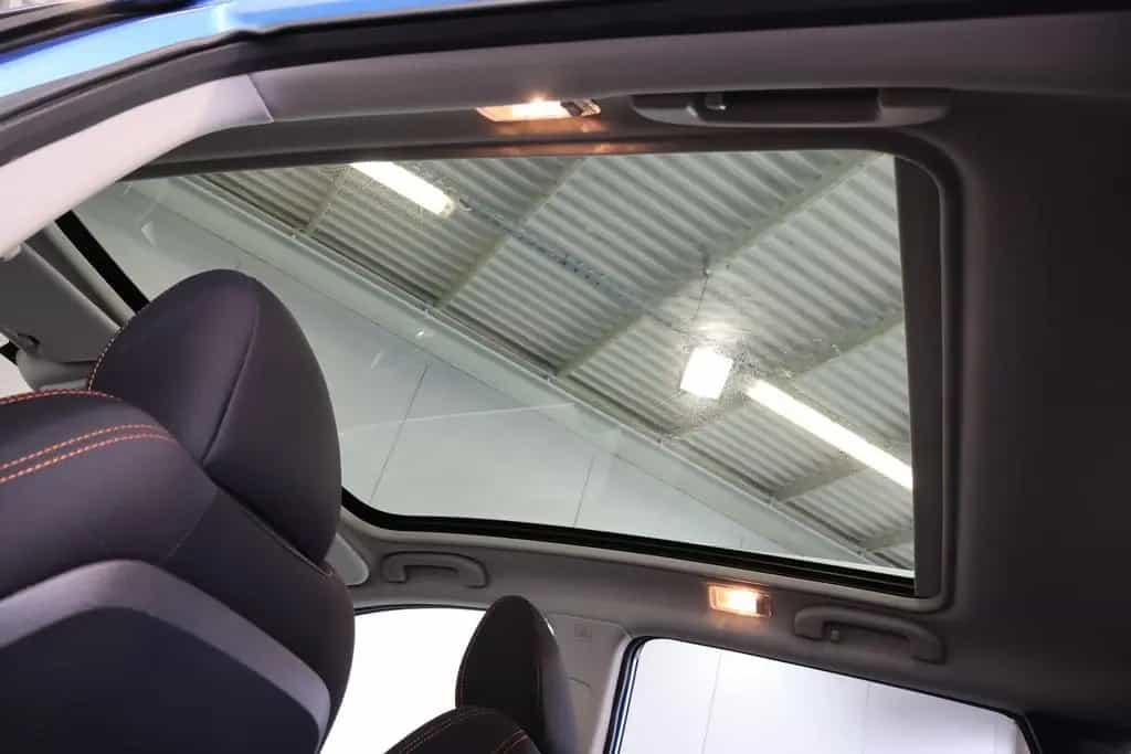 Nissan Qashqai 1.3 N-Motion SIDE+LED+KEY+360°+PANO+19" 05/2019-photo-9