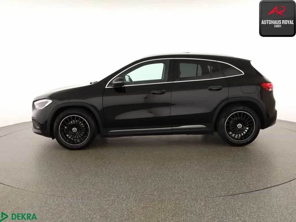 Mercedes-Benz GLA-Class d MULTIBEAM,WIDE,PANO,DISTRO,KAMERA,AHK 05/2022-photo-1