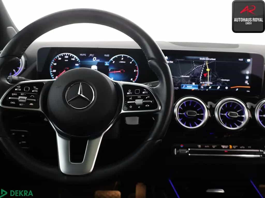 Mercedes-Benz GLA-Class d MULTIBEAM,WIDE,PANO,DISTRO,KAMERA,AHK 05/2022-photo-13