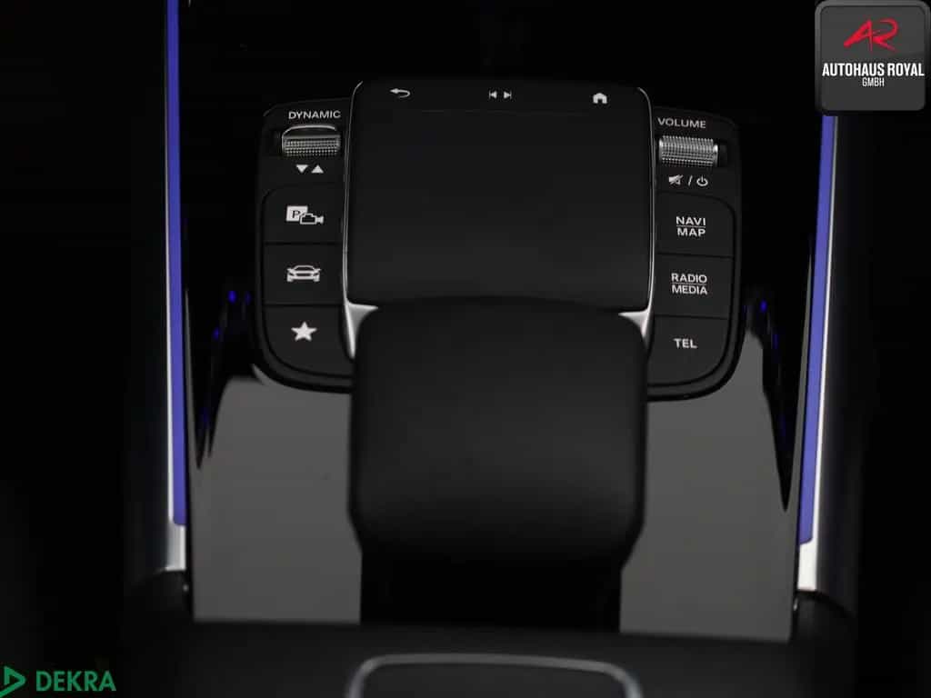 Mercedes-Benz GLA-Class d MULTIBEAM,WIDE,PANO,DISTRO,KAMERA,AHK 05/2022-photo-22