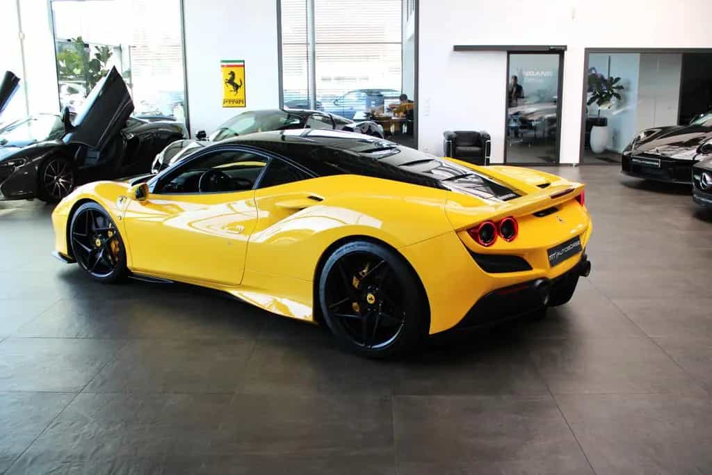 Ferrari F8 TRIBUTO COUPE CARBON/RACING-SEATS/LIFT/JBL 04/2022-photo-16