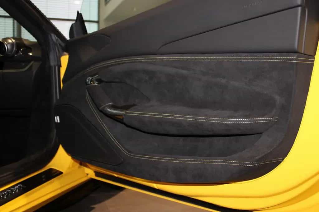 Ferrari F8 TRIBUTO COUPE CARBON/RACING-SEATS/LIFT/JBL 04/2022-photo-17