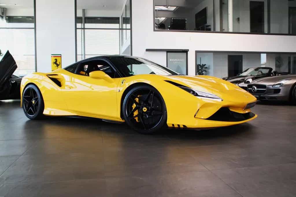 Ferrari F8 TRIBUTO COUPE CARBON/RACING-SEATS/LIFT/JBL 04/2022-photo-18