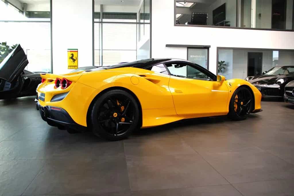 Ferrari F8 TRIBUTO COUPE CARBON/RACING-SEATS/LIFT/JBL 04/2022-photo-28