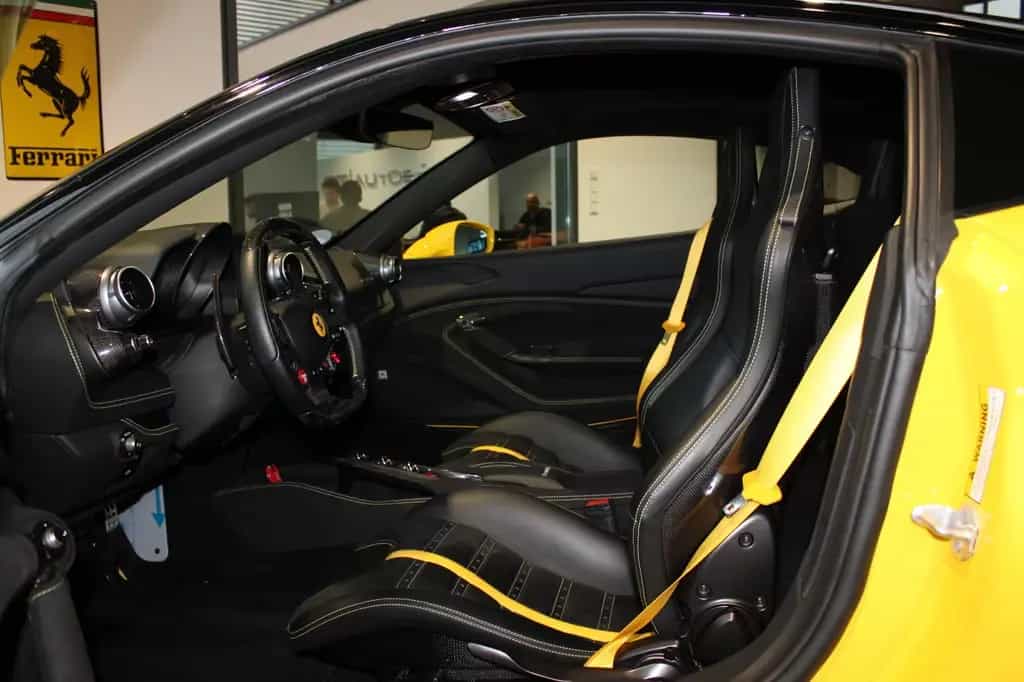 Ferrari F8 TRIBUTO COUPE CARBON/RACING-SEATS/LIFT/JBL 04/2022-photo-3