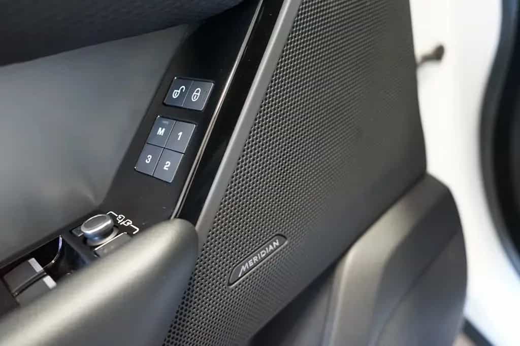 Land Rover Range Rover Rover Velar S Standheizung+ACC+Meridian 08/2019-photo-11