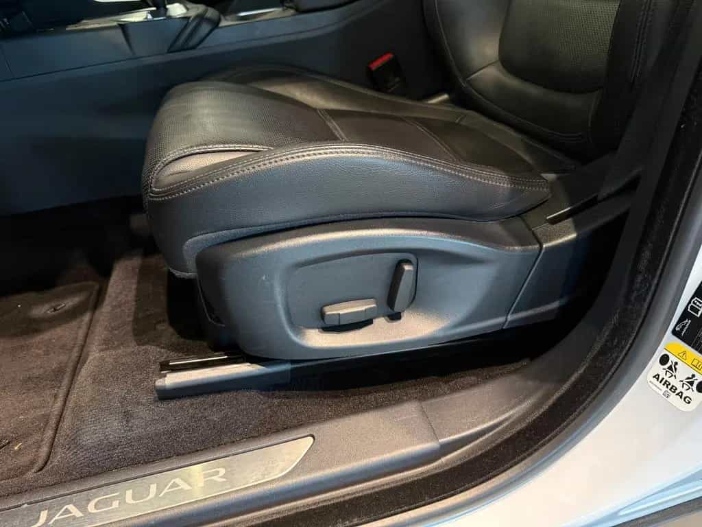 Jaguar E-Pace E-PACE S AWD 03/2020-photo-12