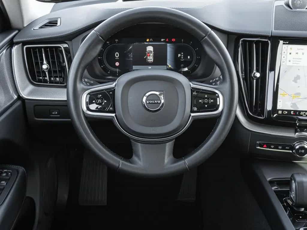 Volvo XC60 B4 AWD Ultimate Dark Pano Head UP 360Grad 11/2022-photo-11