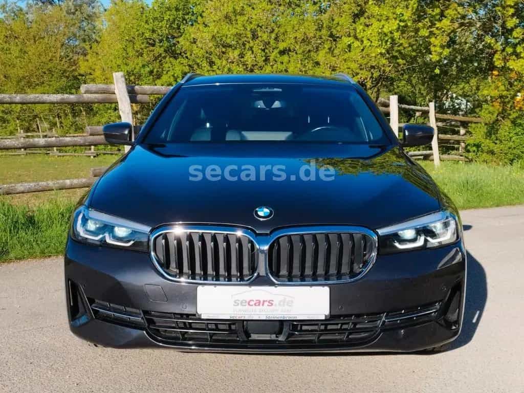 BMW 520 d LCPro DrivAPro ACC StandH KomfSitze AHK RFK 02/2021-photo-1