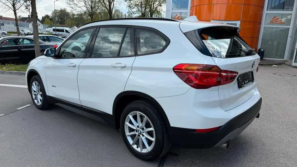 BMW X1 xDrive 20 i X Line/Navi/LED/SHZ 01/2018-photo-2