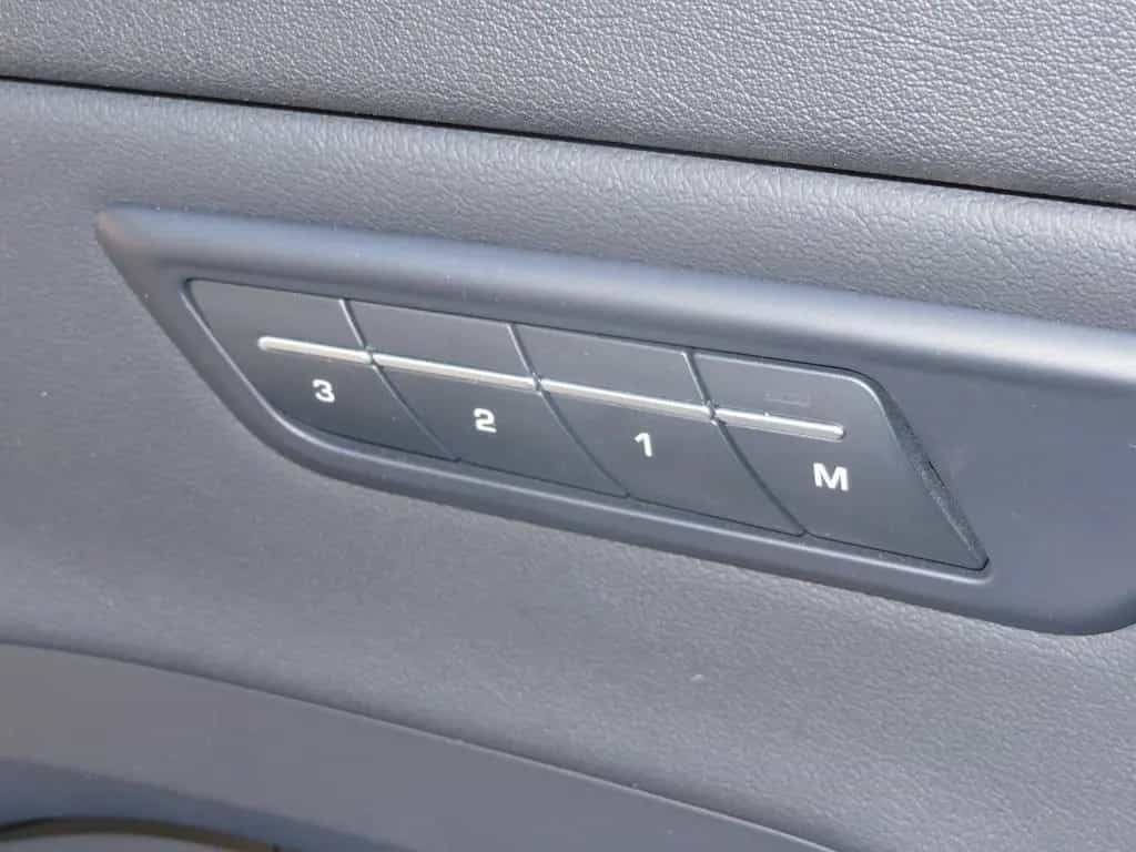 Jaguar E-Pace R-Dynamic SE AWD AHK/PANO/HUD/2xMEMORY/20 06/2018-photo-13