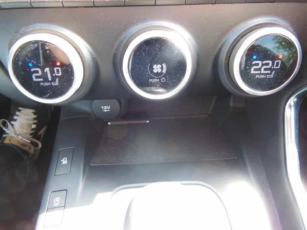 Jaguar E-Pace R-Dynamic SE AWD AHK/PANO/HUD/2xMEMORY/20 06/2018-photo-26