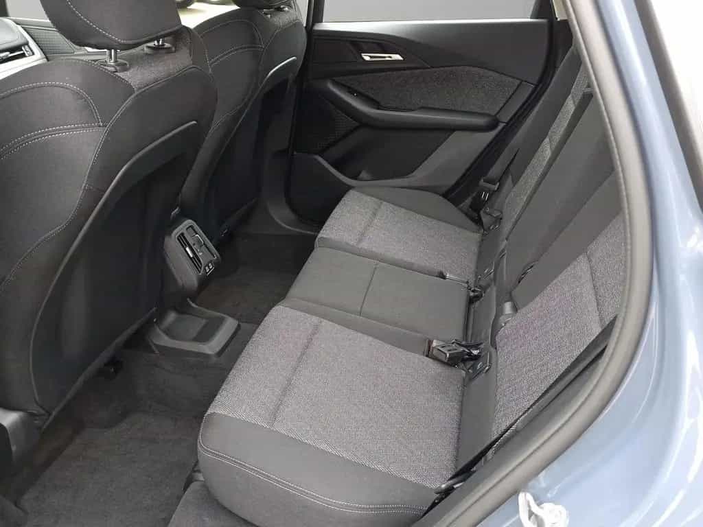 BMW 218 Active Tourer 218 1.5 12V Metallic Active Tourer"LED"PDC"Sitzh 07/2024-photo-8
