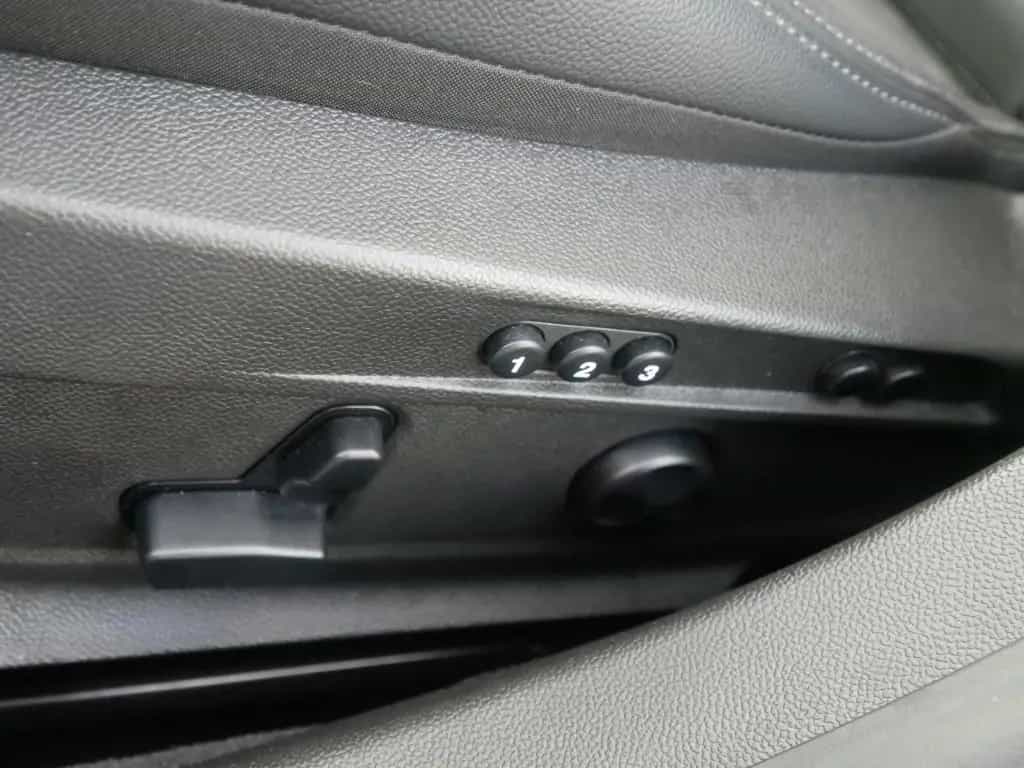 Alfa Romeo Giulia COMPETIZIONE 2.0 TURBO 16V 280 PS AT8 Q4 08/2023-photo-12