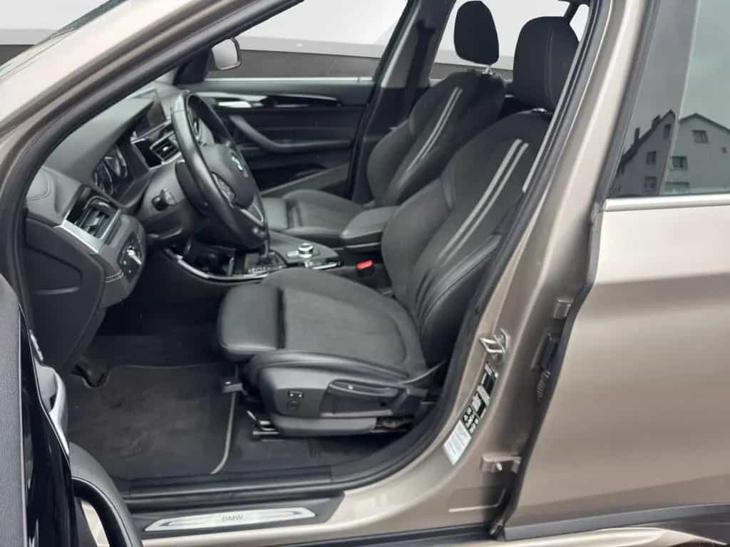 BMW X1 xDrive20d Sport Line, AHK, HiFi, etc. 03/2022-photo-10