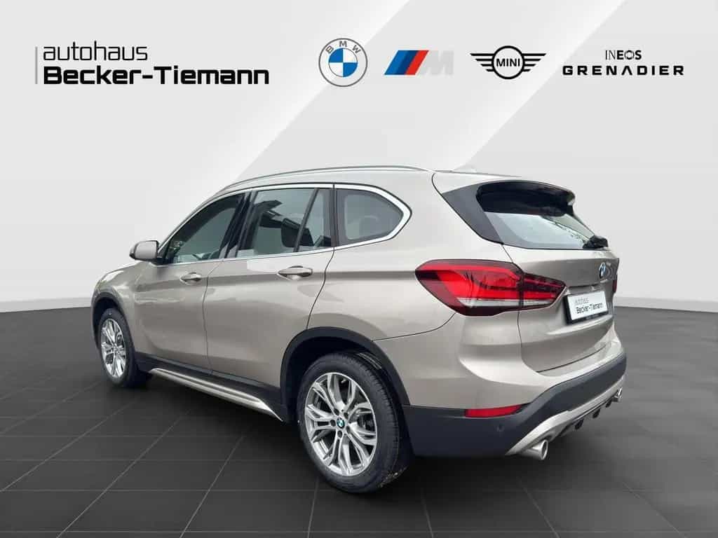 BMW X1 xDrive20d Sport Line, AHK, HiFi, etc. 03/2022-photo-3