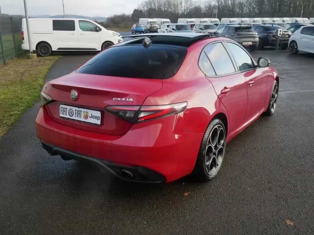 Alfa Romeo Giulia COMPETIZIONE 2.0 TURBO 16V 280 PS AT8 Q4 08/2023-photo-2