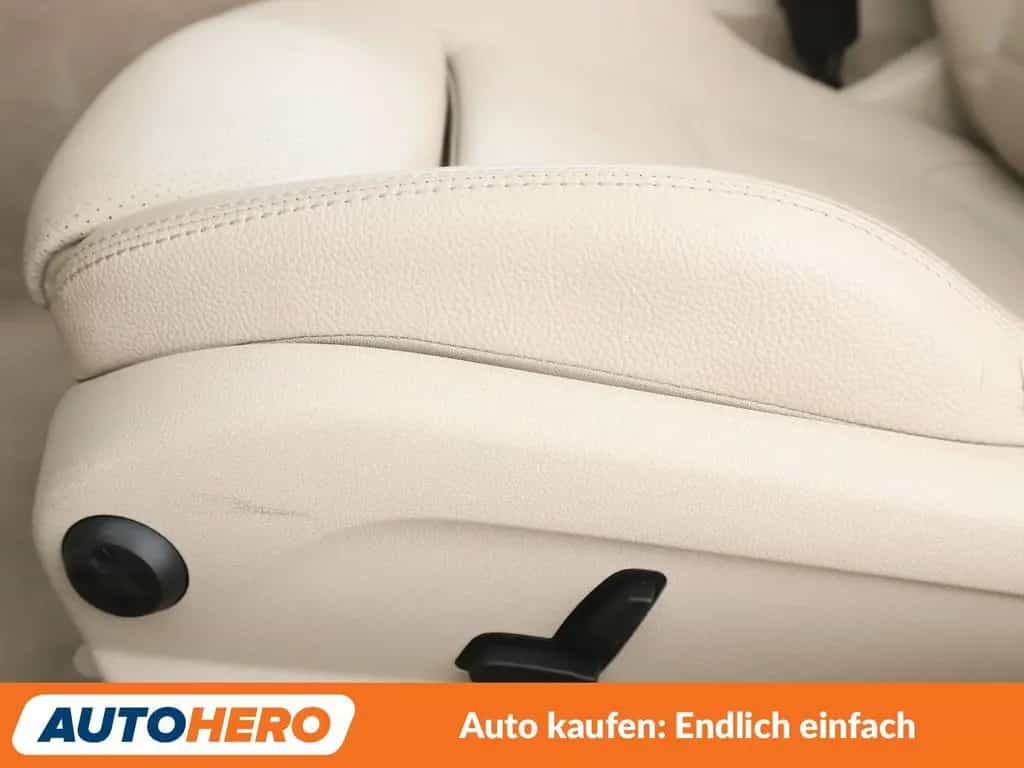 Mercedes-Benz C 180 AMG Line *NAVI*LED*TEMPO*CAM* 11/2019-photo-27