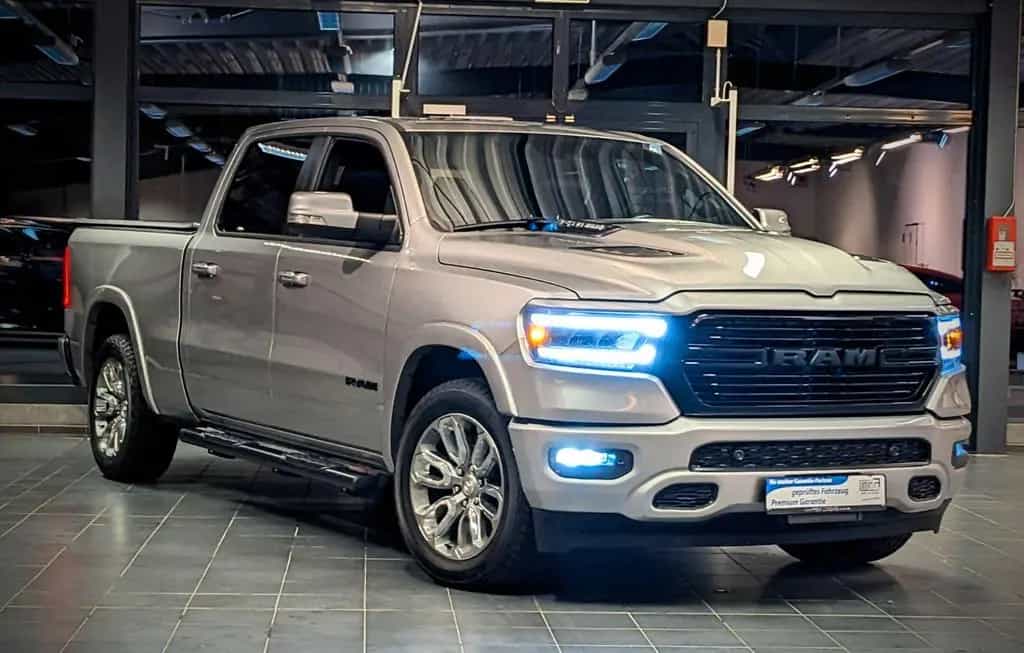 Dodge RAM 1500 Laramie HEMI 5.7 LPG-Gas E-TORQUE  4x4 07/2022-photo-1