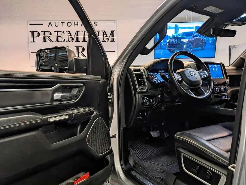 Dodge RAM 1500 Laramie HEMI 5.7 LPG-Gas E-TORQUE  4x4 07/2022-photo-14